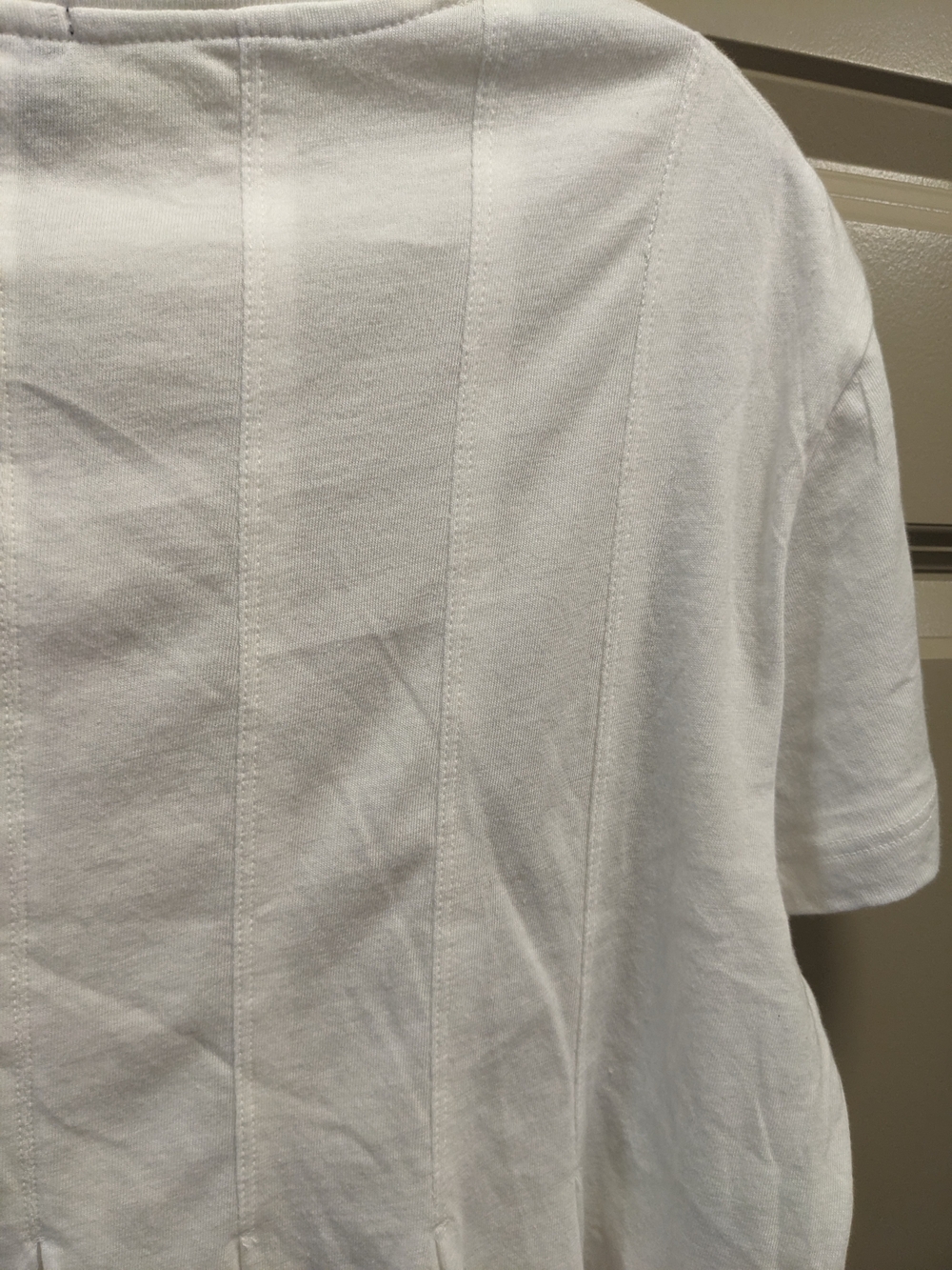 Scoop White Pleated Short Sleeve Crop Top- Size XS (0-2) - Picture 8 of 10